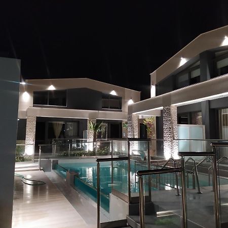 Amalia Deluxe Villas Vrasná Dış mekan fotoğraf