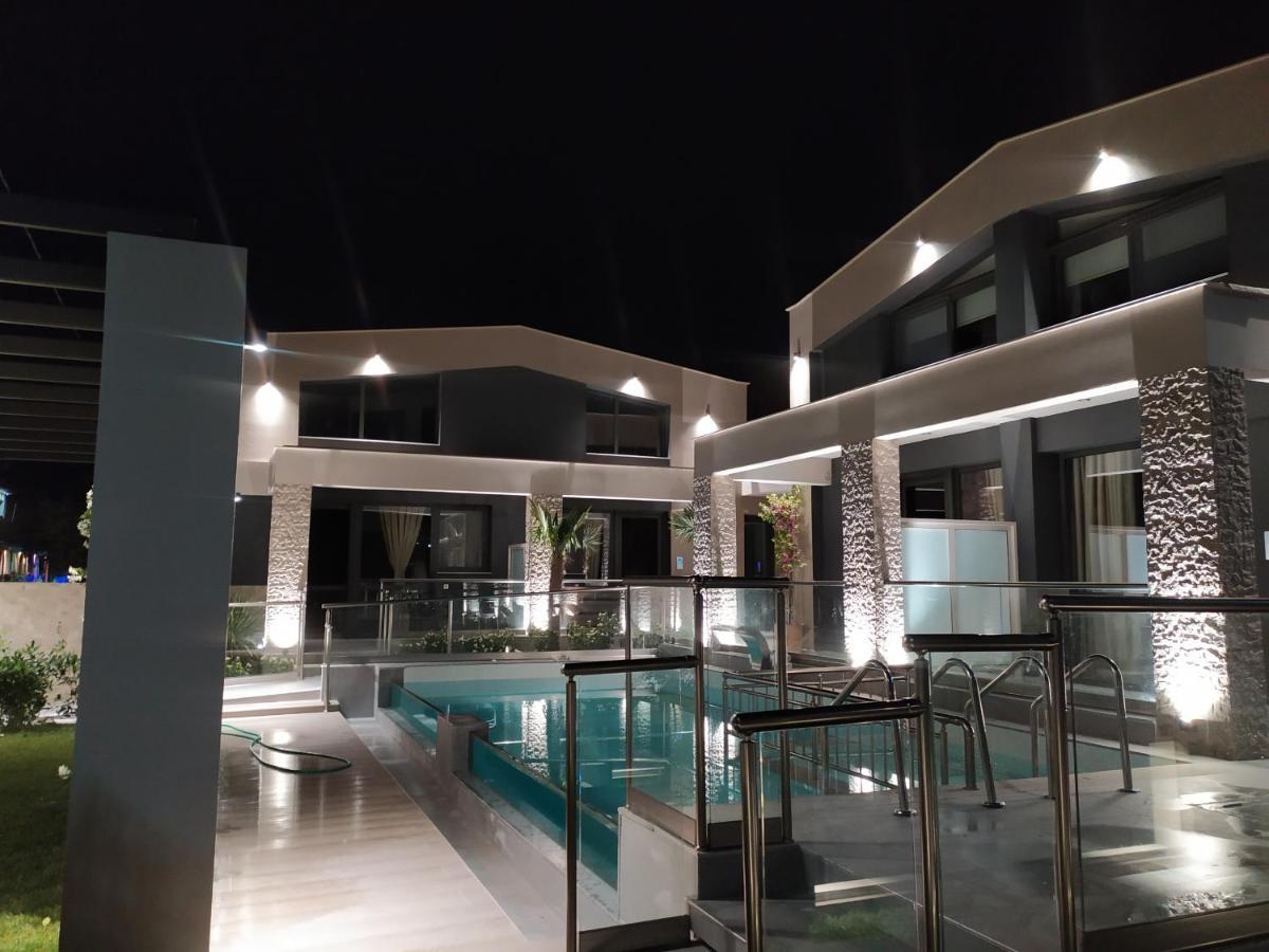 Amalia Deluxe Villas Vrasná Dış mekan fotoğraf